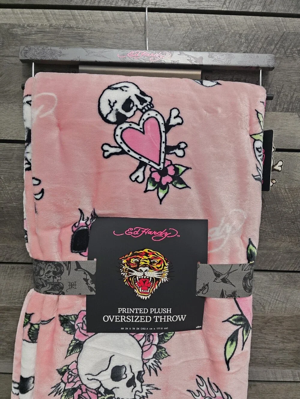 Ed Hardy Skulls & Birds Tatoo Oversized Pink Throw Blanket New
